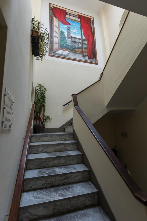 Locanda Dei Fiori Pistoia Exterior photo